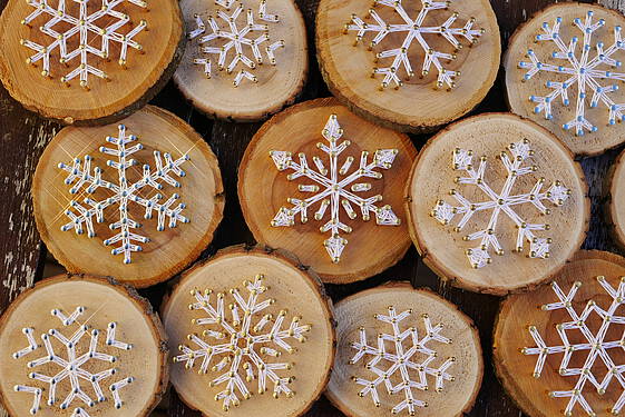 Weihnachten Baumscheiben Schneeflocke